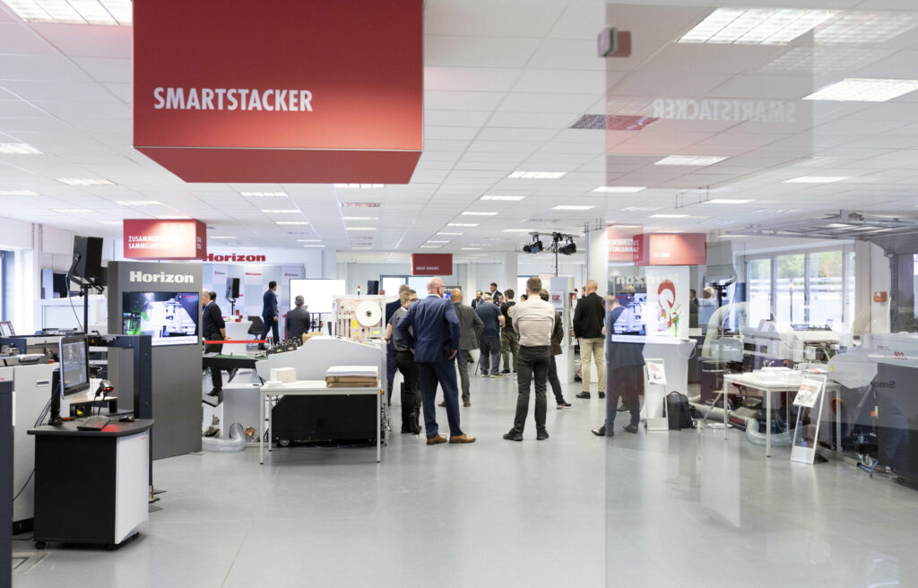 Finishing First lockt Interessenten aus dem gesamten EMEA-Raum nach Quickborn. © Horizon